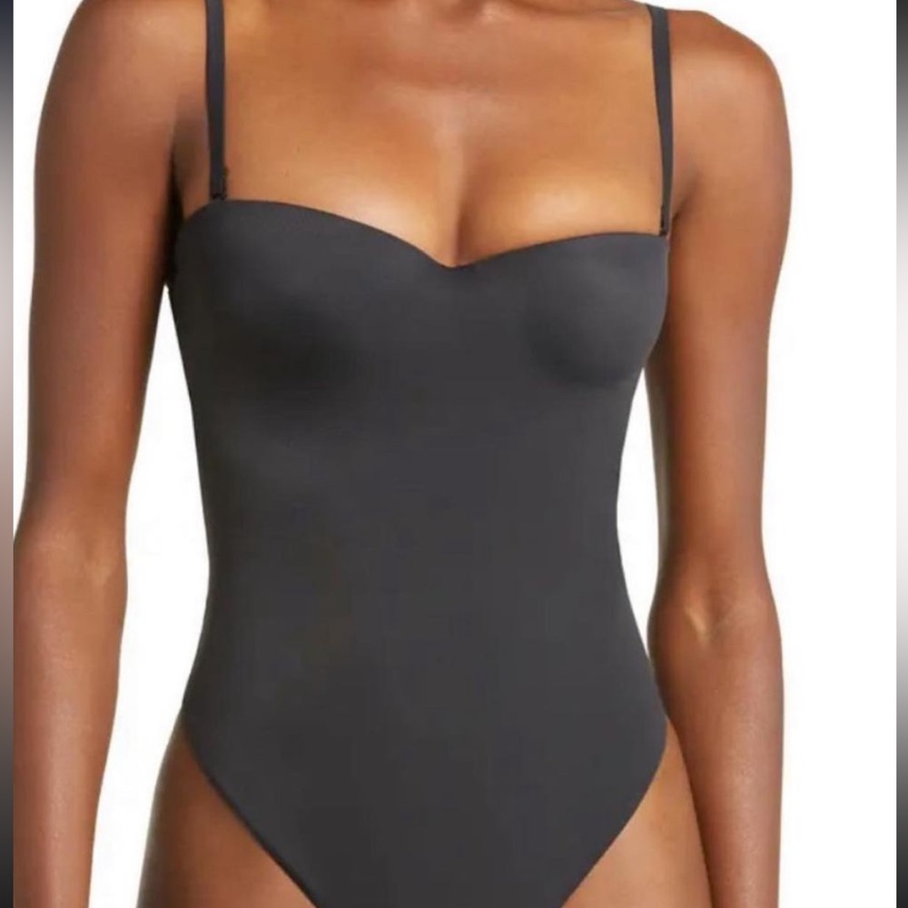SKIMS sculpting bodysuit